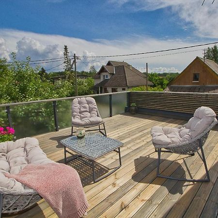 Apartment With Private Garden And Large Balcony Pärnu Extérieur photo